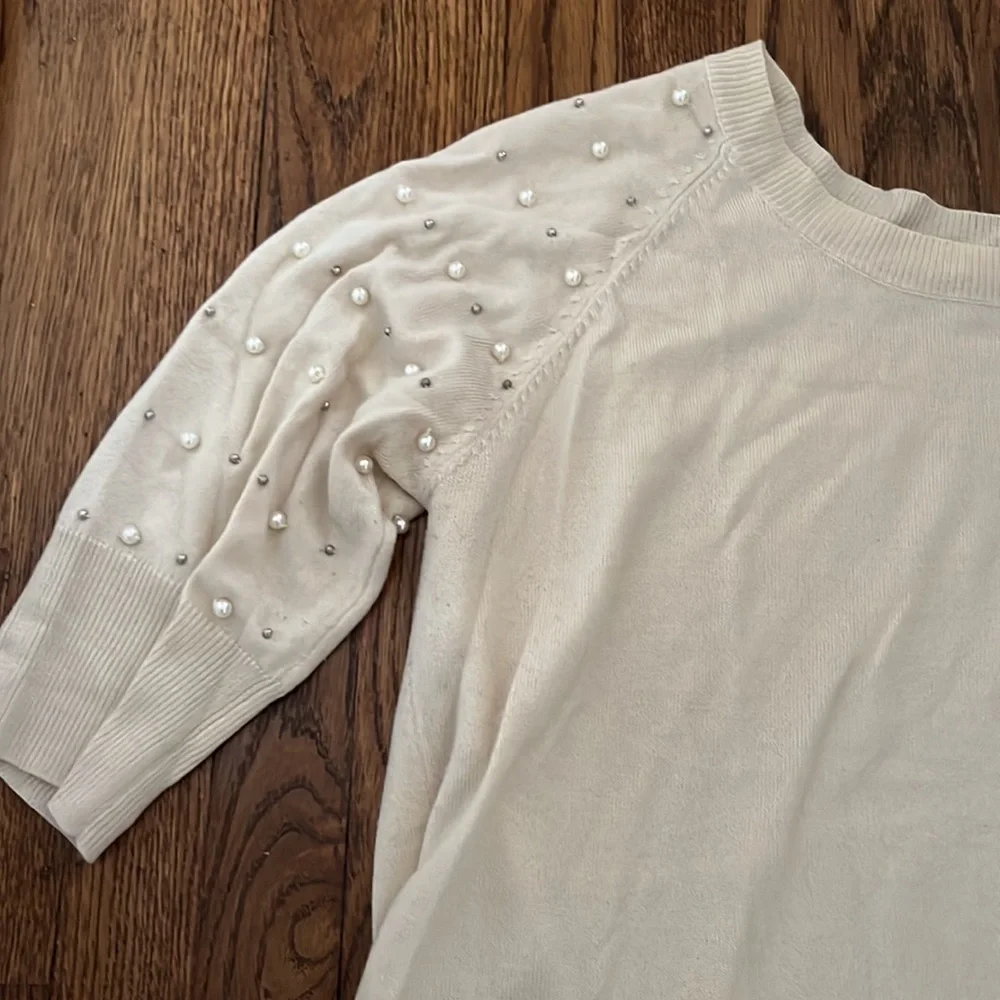 Pearl Sweater with Ruffles - Picture 2 of 3